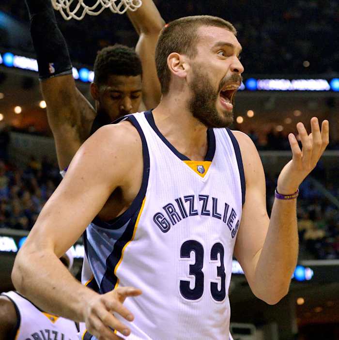 Marc-Gasol-2015-0330-foul-face-react.jpg